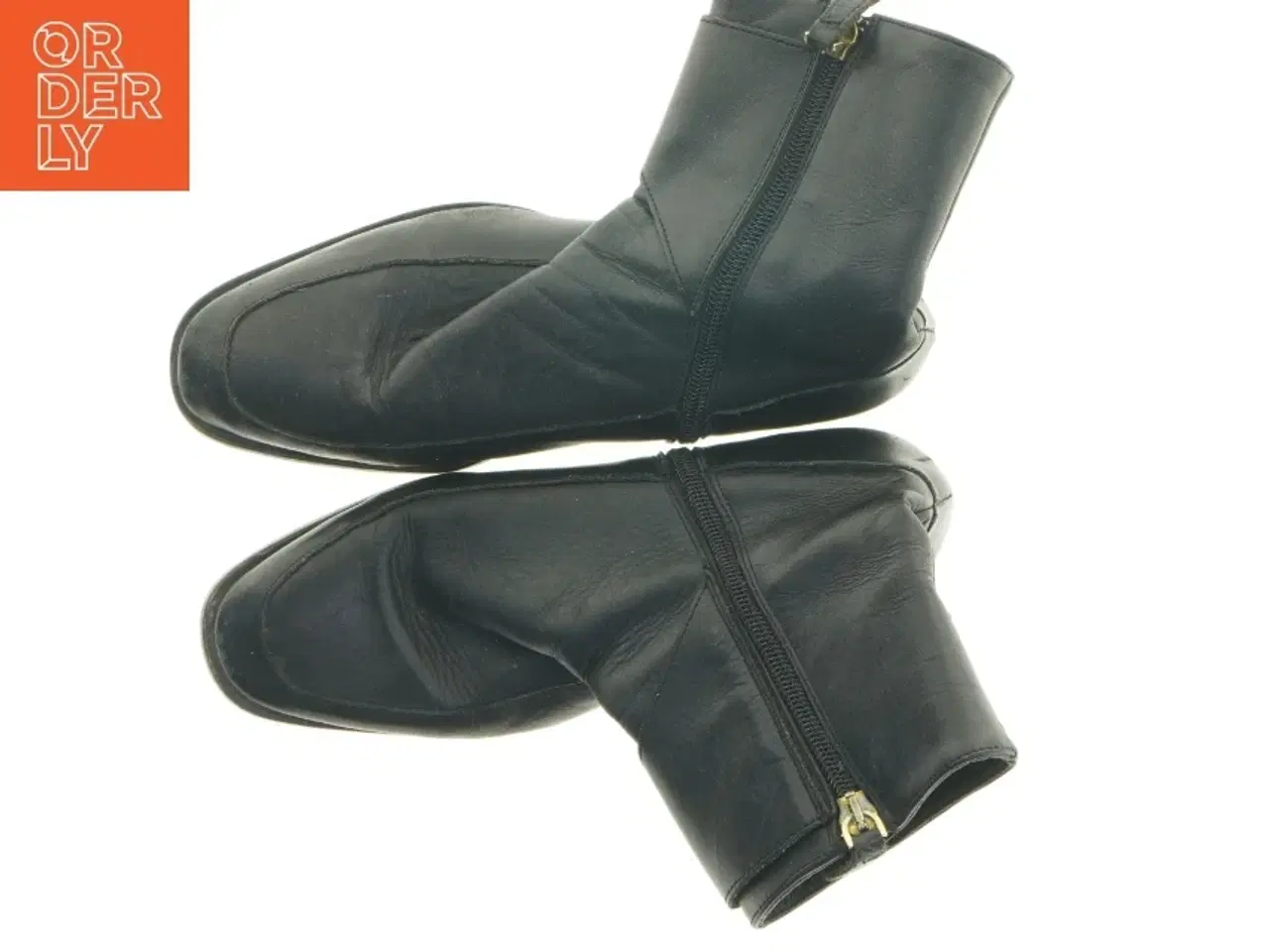 Billede 8 - Sorte læderstøvler (str. 36)