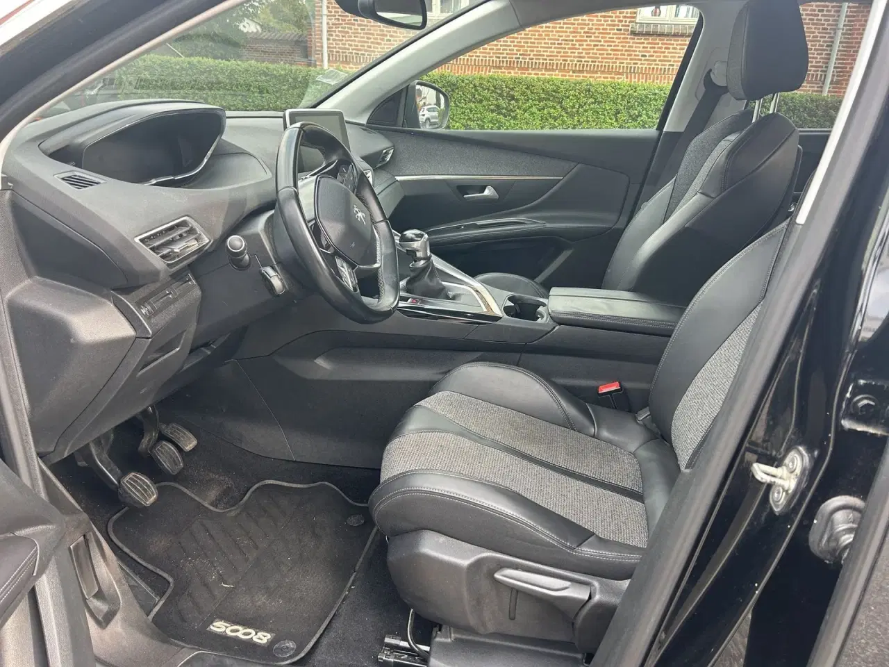 Billede 9 - Peugeot 5008 1,2 e-THP 130 Allure 7prs
