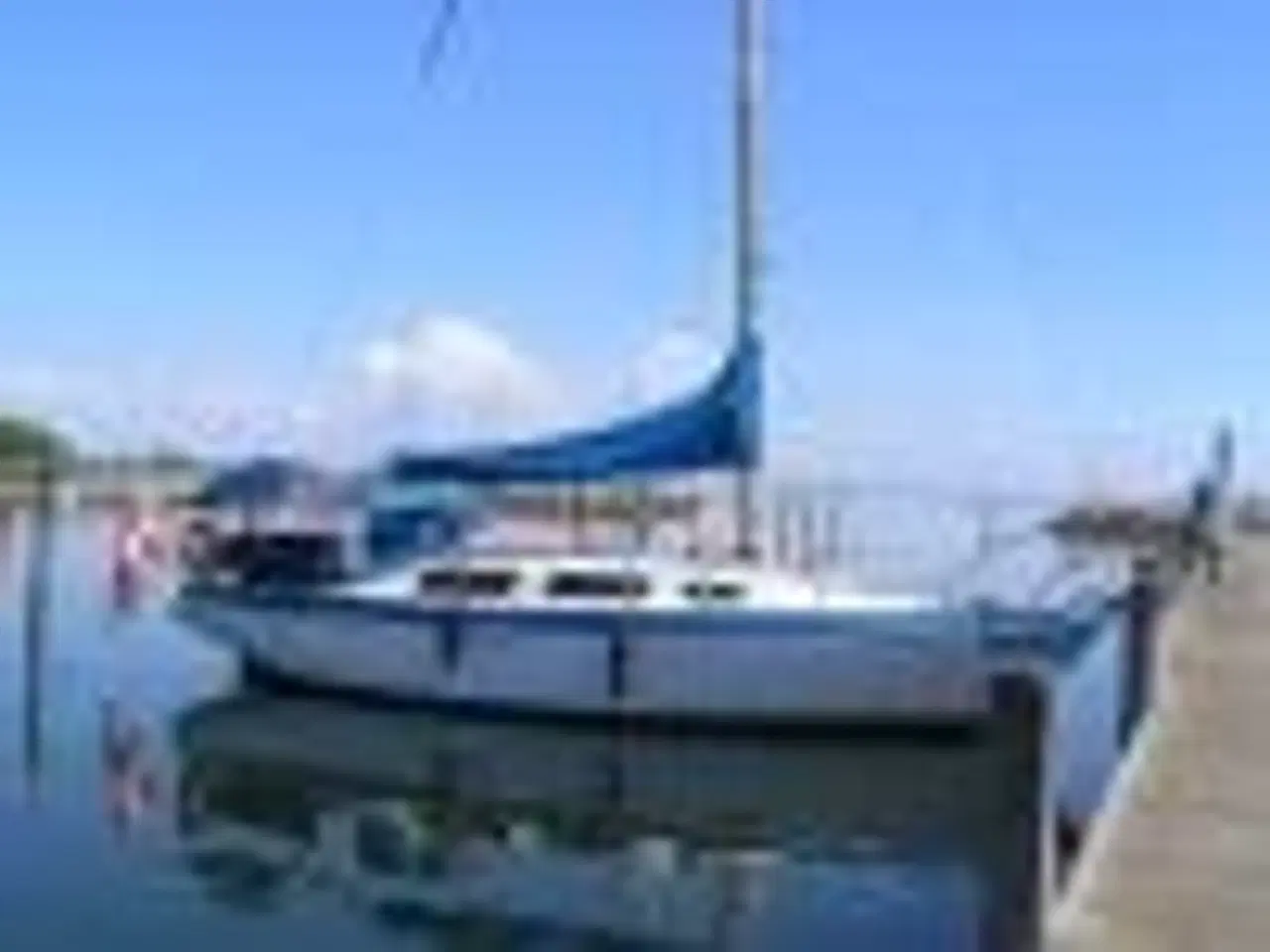 Billede 3 - Danboat 29, sejlbåd ligger på land.