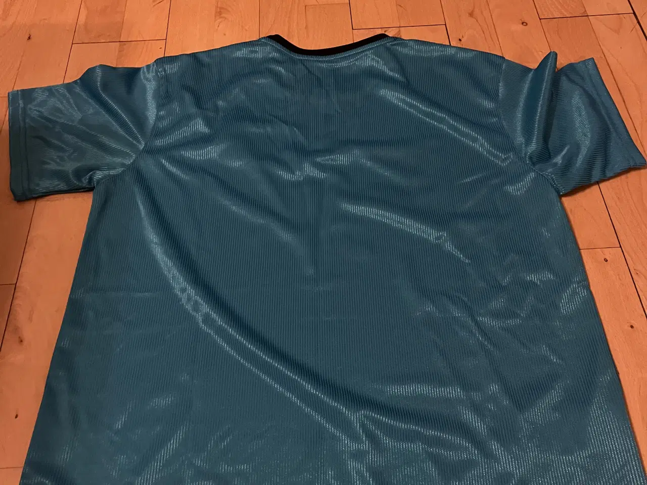 Billede 2 - Herre t shirt str L 