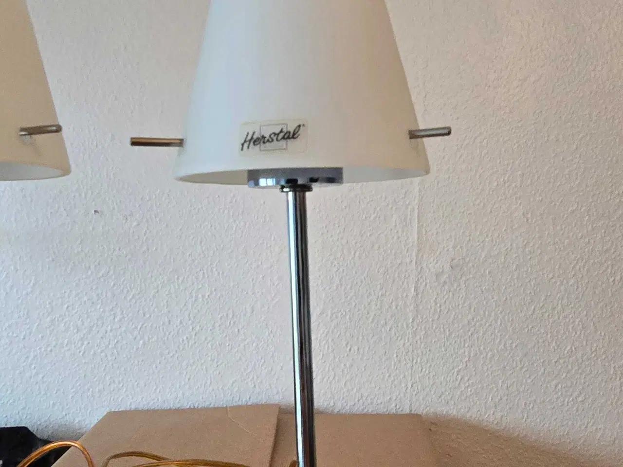 Billede 2 - Herstal bordlamper 2 stk