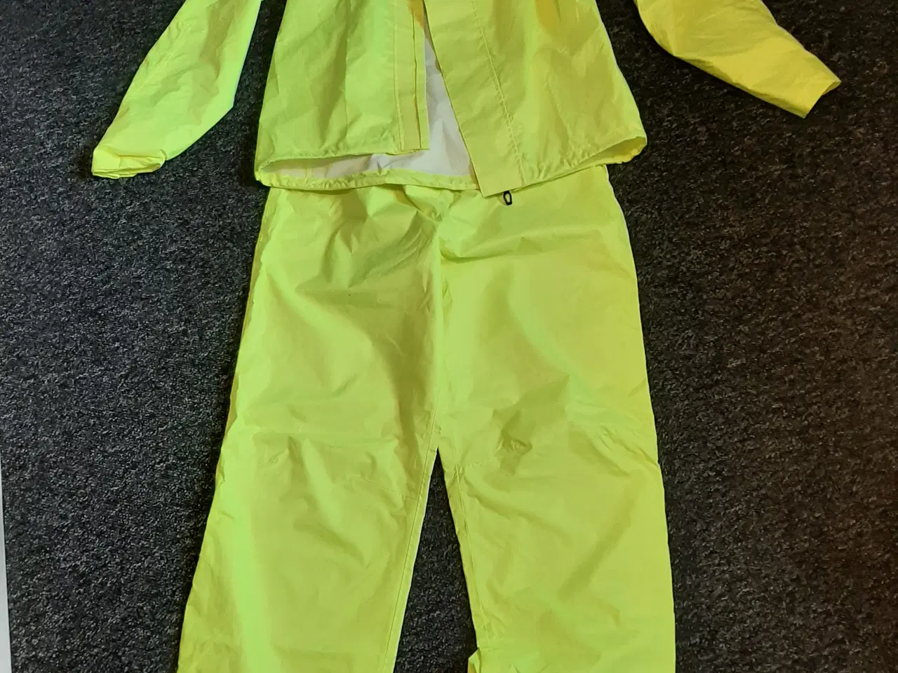 Billede 1 - Regntøj