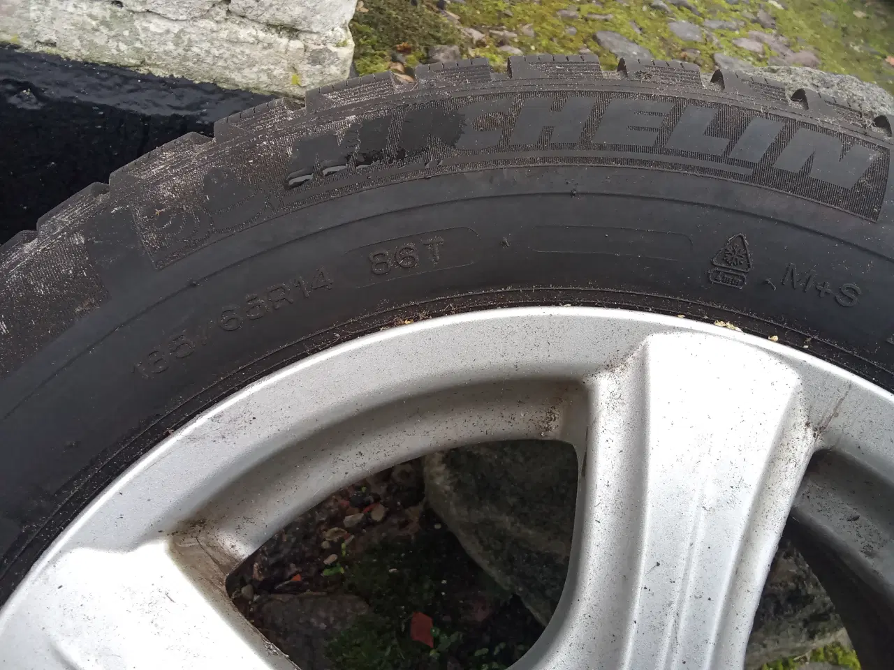 Billede 1 - Vinterdæk på fælge Michelin 185 65 R14