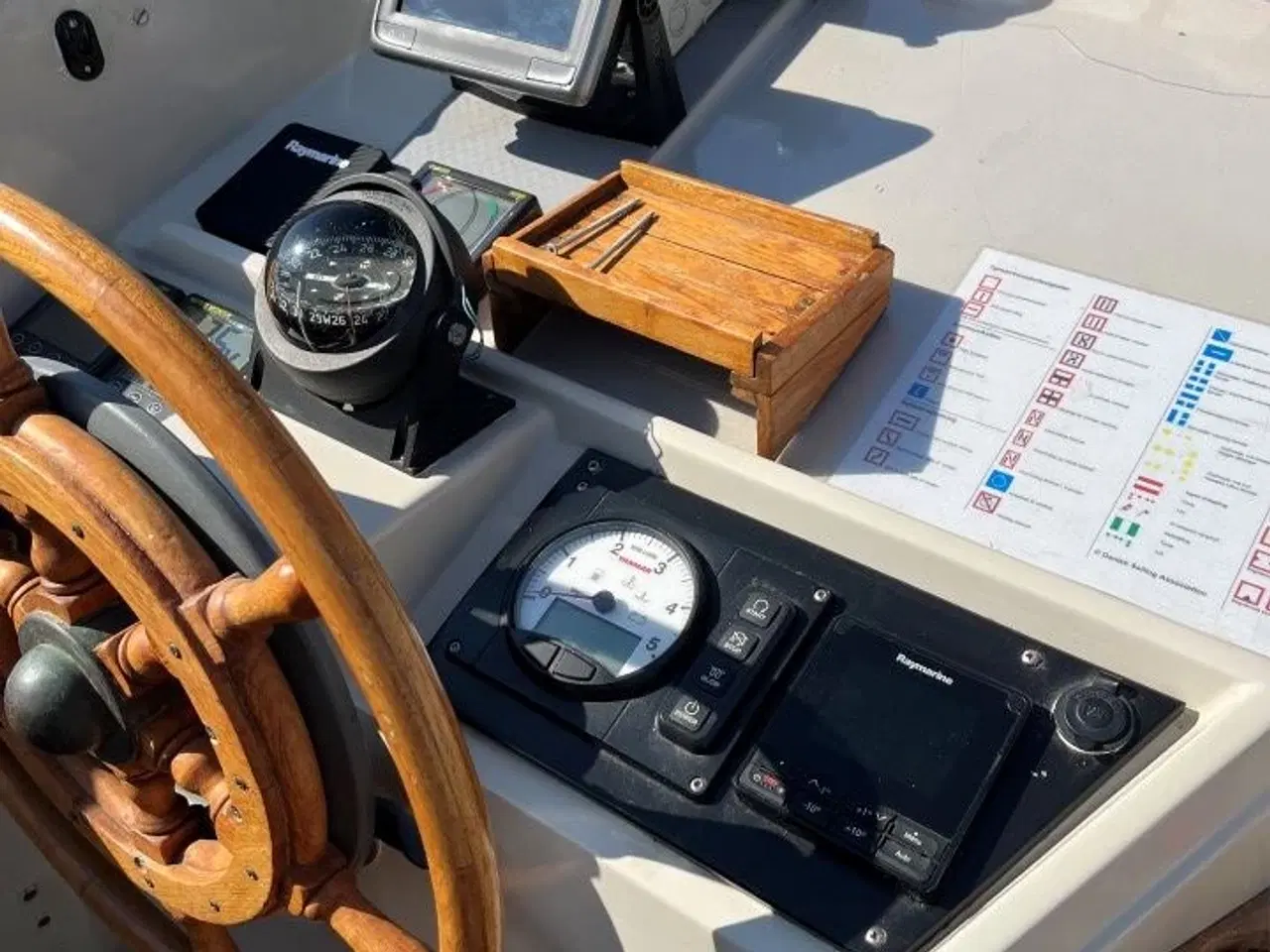 Billede 11 - Motor sejler Compass 31