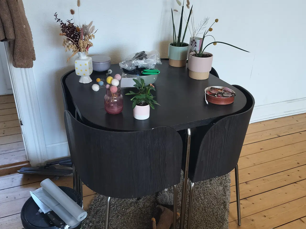 Billede 1 - Ikea spisebord med stole 