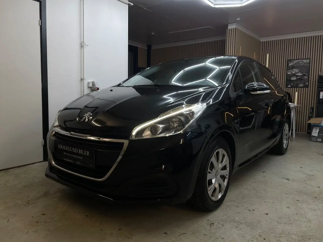 Billede 1 - Peugeot 208 1,6 BlueHDi 100 Envy