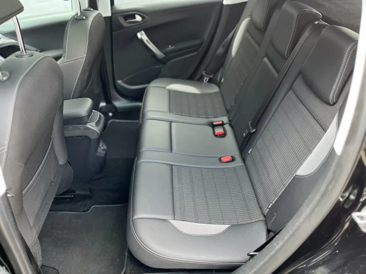 Billede 15 - Peugeot 2008 1,6 BlueHDi 100 Allure