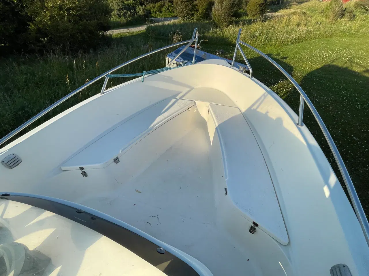 Billede 4 - Uttern 5202 med nyere 50 hk mercury og trailer