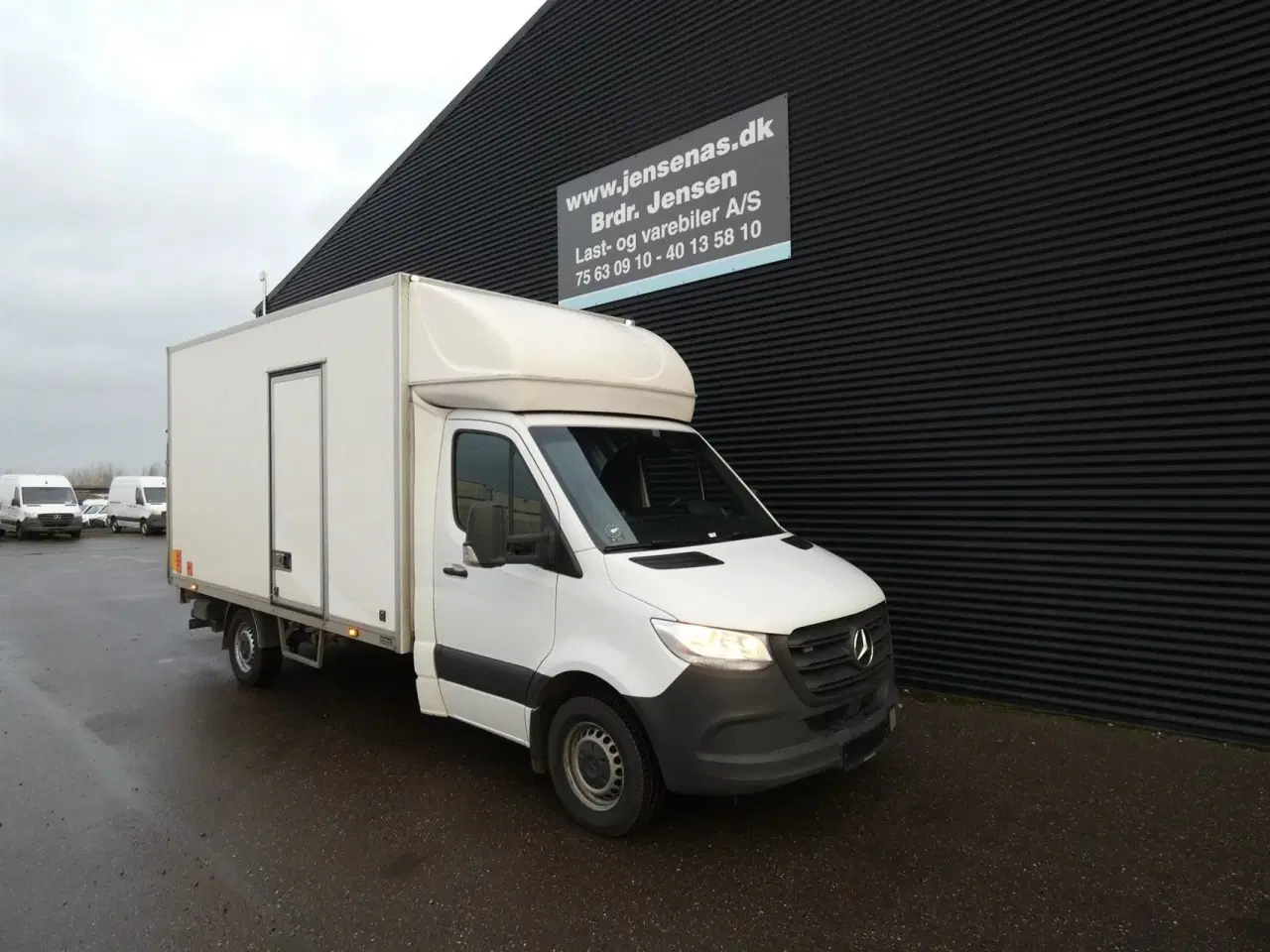 Billede 1 - Mercedes-Benz Sprinter 317 2,0 CDI Alu.kasse m./lift RWD 9G-Tronic 170HK Ladv./Chas. Aut.