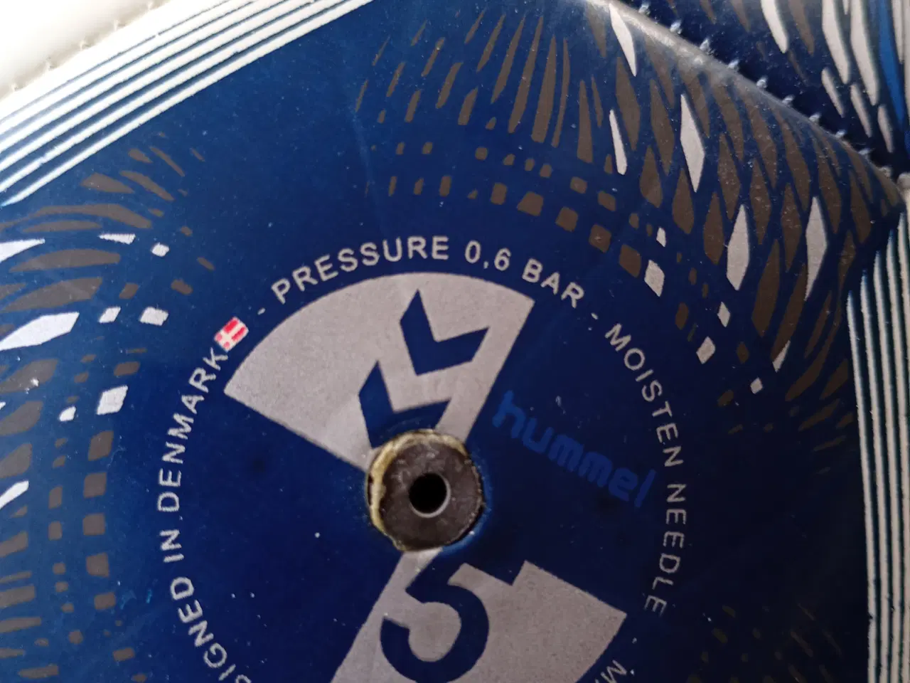 Billede 3 - Hummelfodbold med pumpe