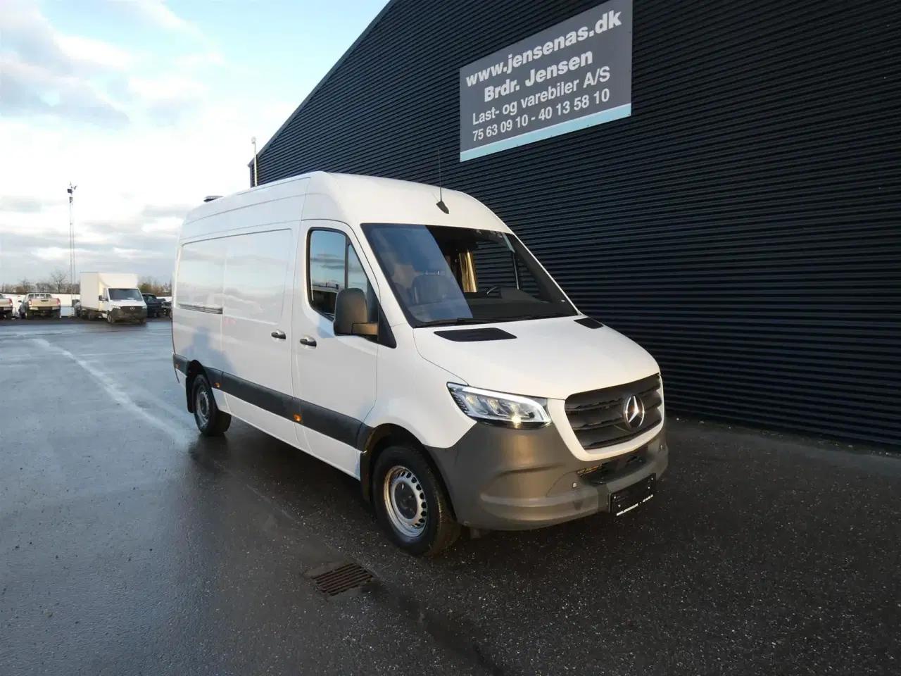 Billede 1 - Mercedes-Benz Sprinter 317 2,0 CDI A2 H2 RWD 9G-Tronic 170HK Van Aut.