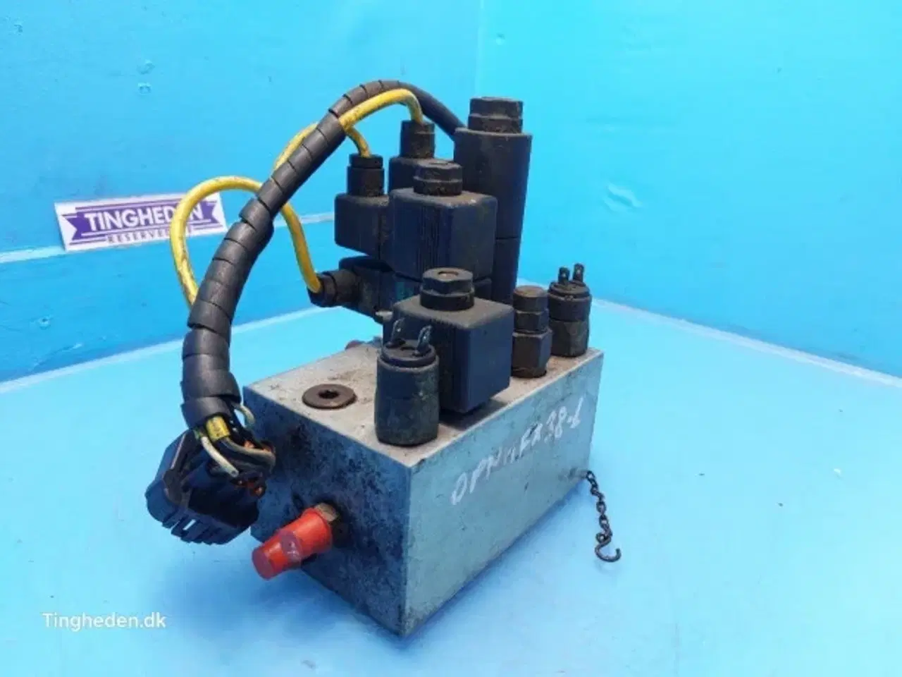 Billede 4 - New Holland FX38 Hydraulikventil 84037241