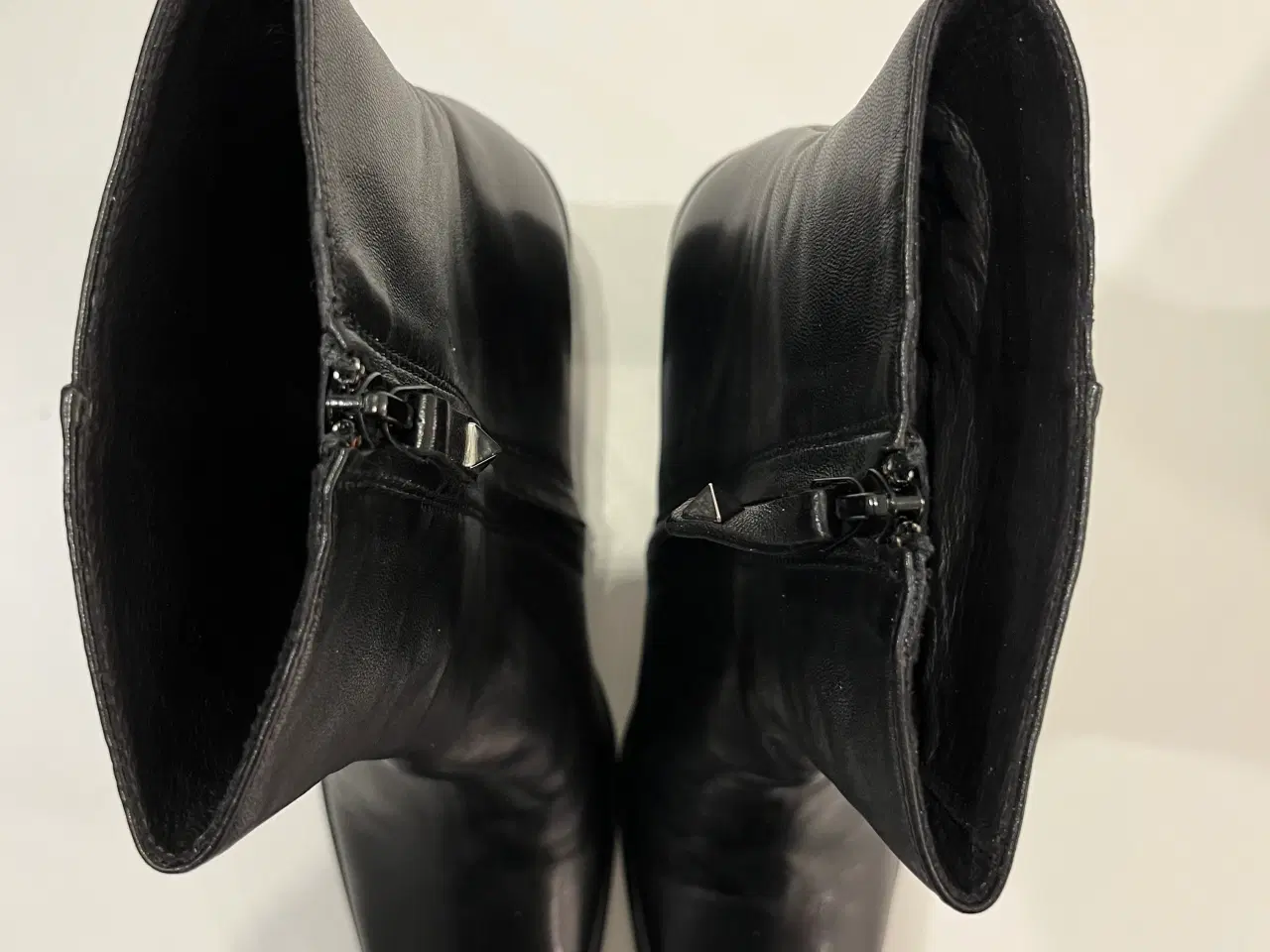 Billede 3 - Skindstøvlet