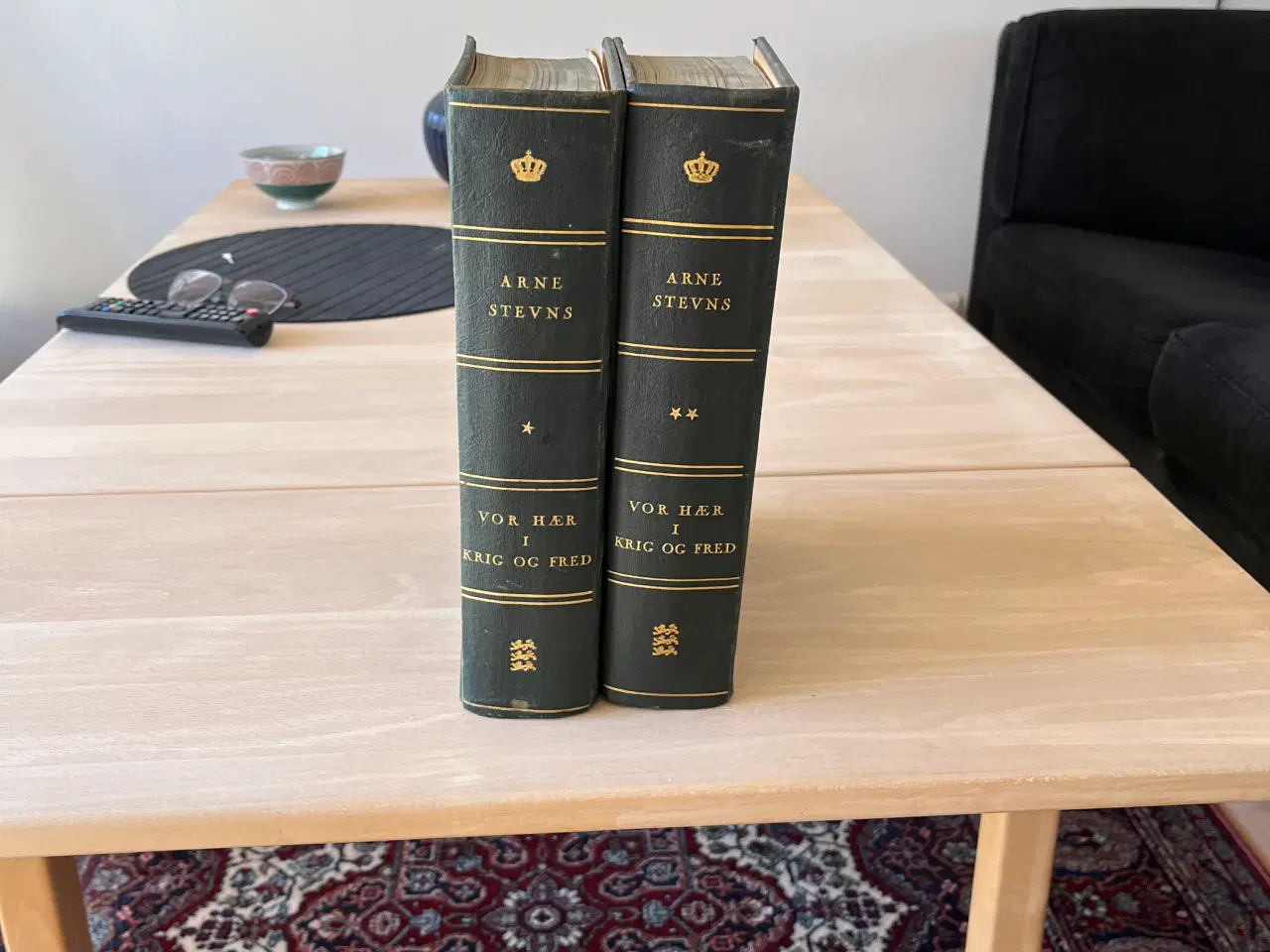 Billede 1 - Vor hær i krig og fred bd. 1 og 2 af Arne Stevns