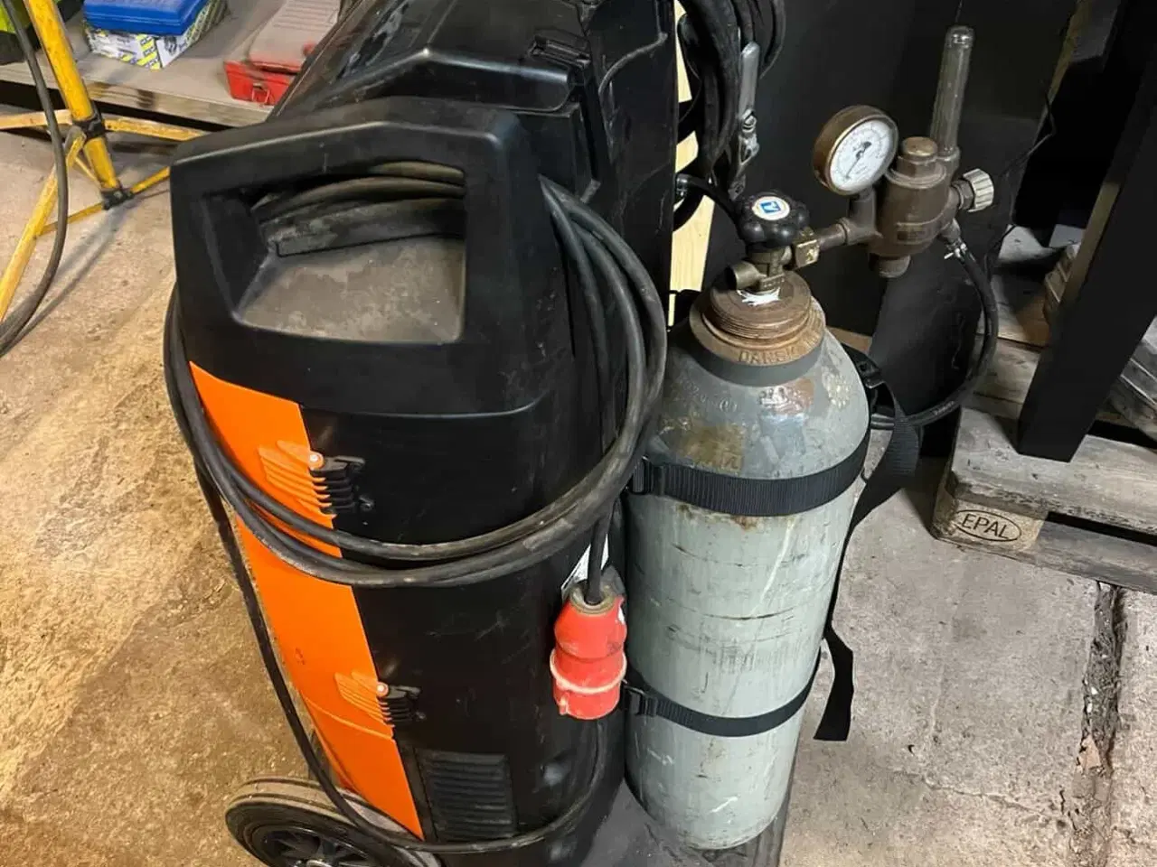 Billede 4 - Sælger komplet svejseanlæg Kemppi Kempact 253R