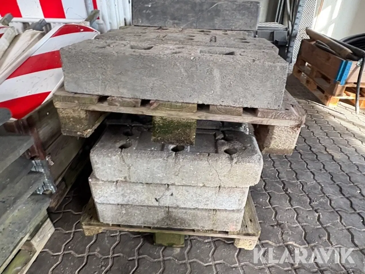 Billede 10 - Trafikafspærrings Lot