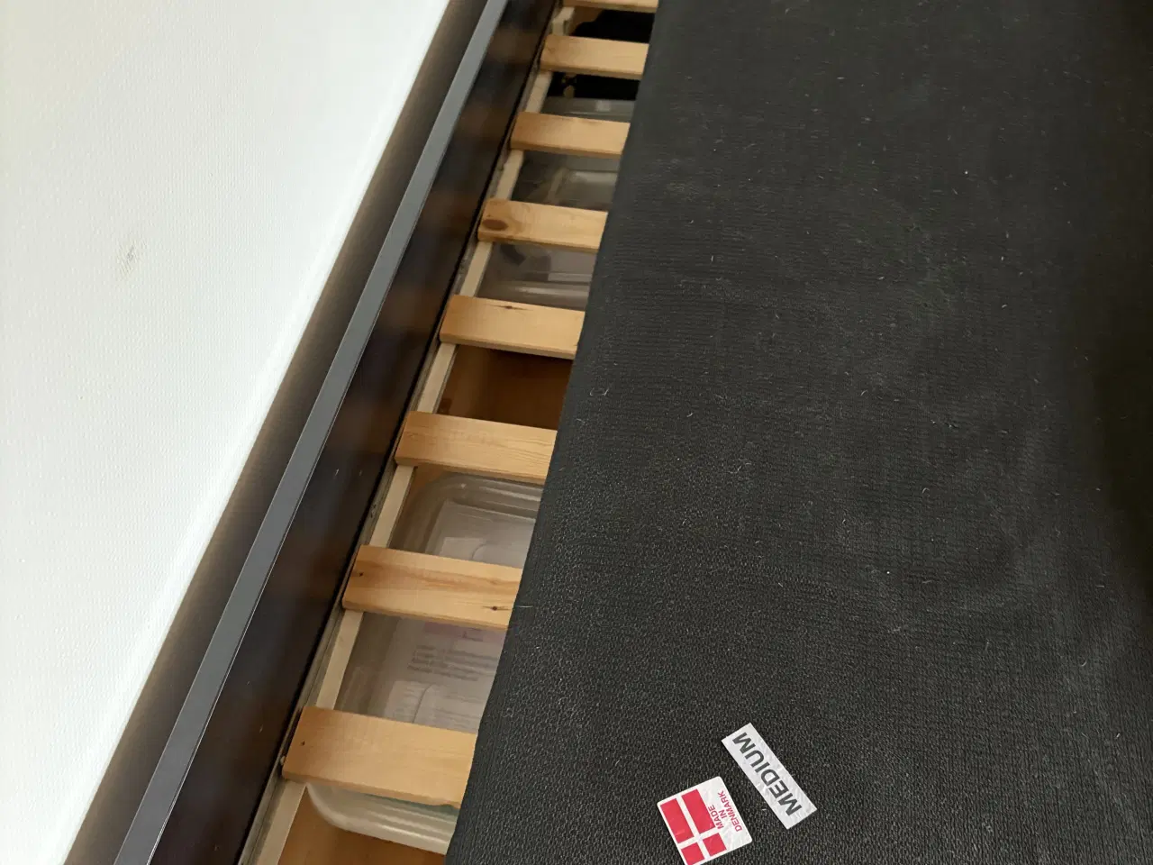 Billede 3 - Senge ramme med madras 140x200