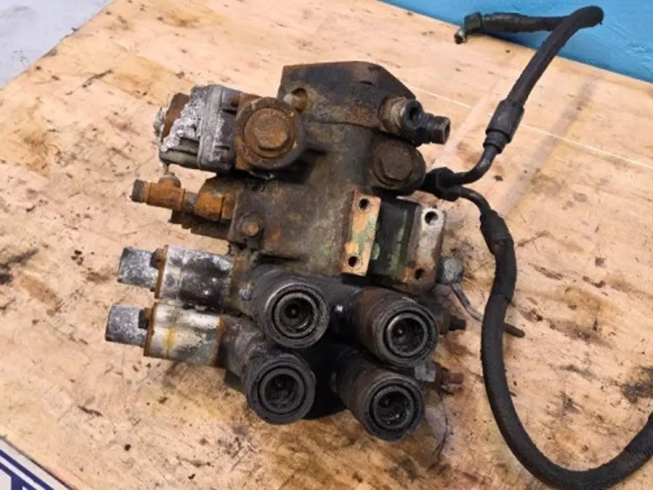 Billede 6 - John Deere 6300 Hydraulikventil AL111254