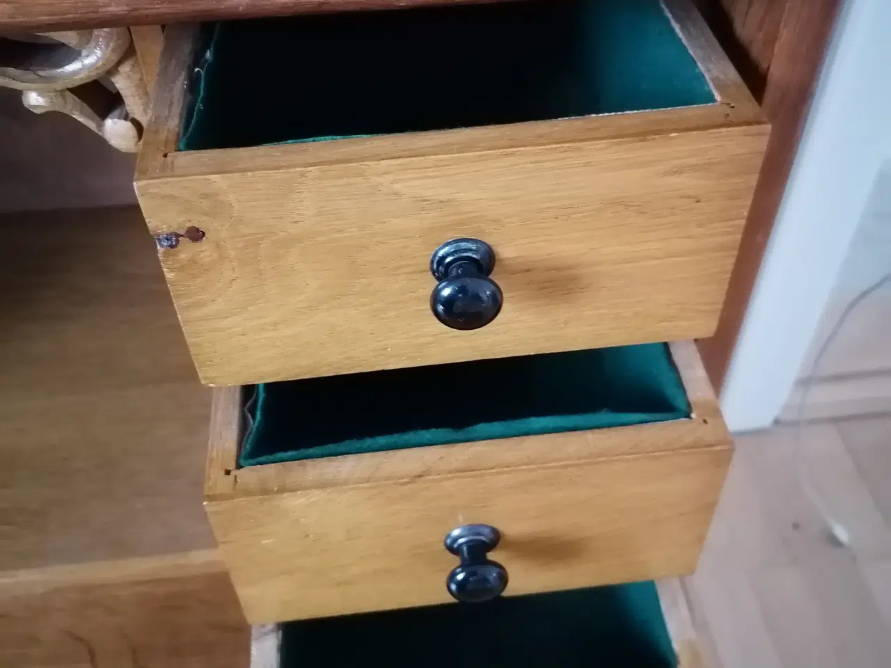 Billede 3 - Lille fin skænk 