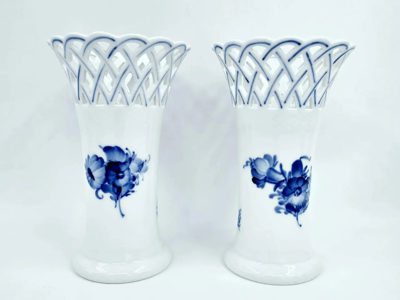 Billede 5 - Royal Copenhagen Blå Blomst Vase med blondekant 