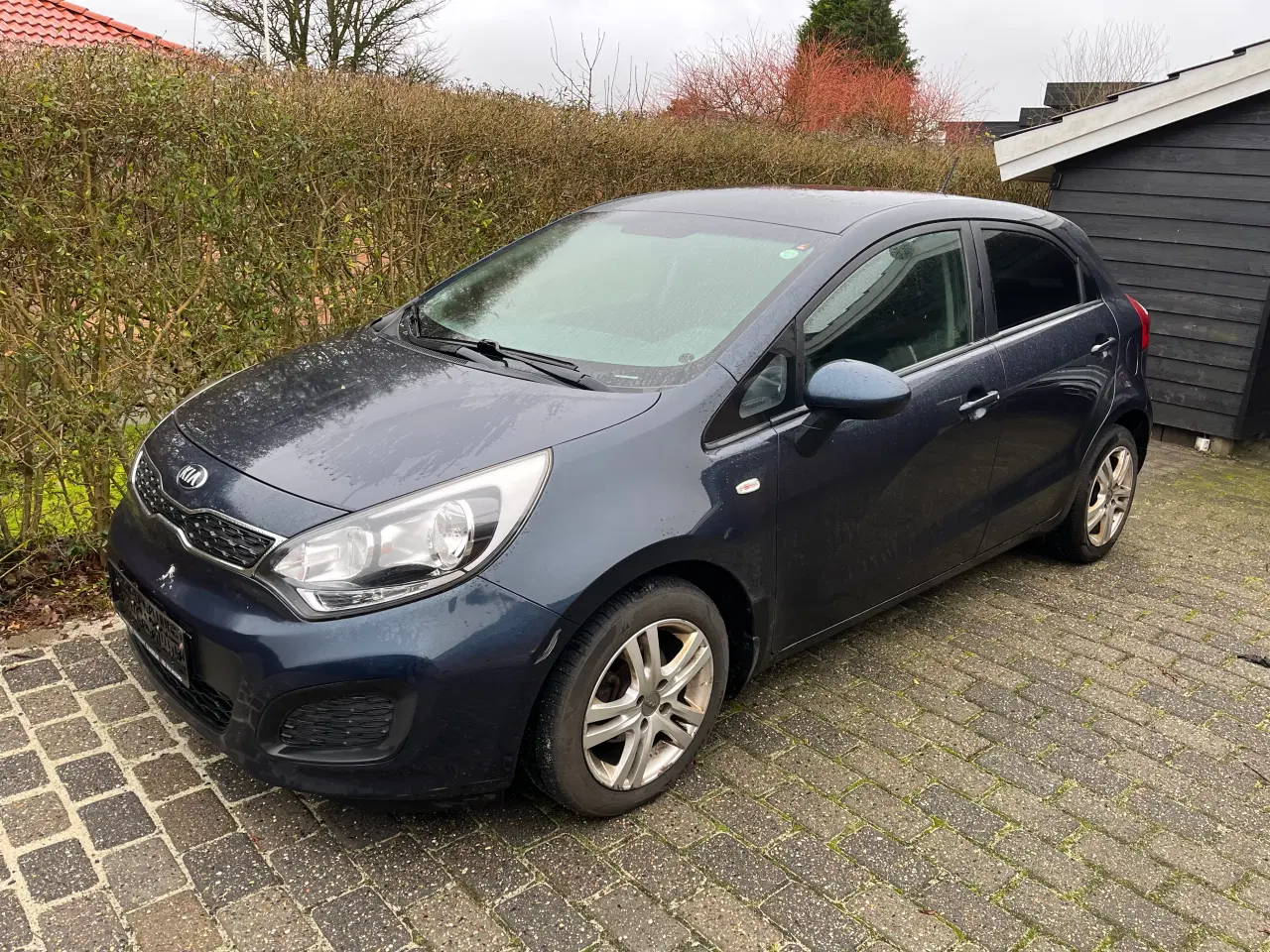 Billede 1 - Super fin og velkørende Kia Rio