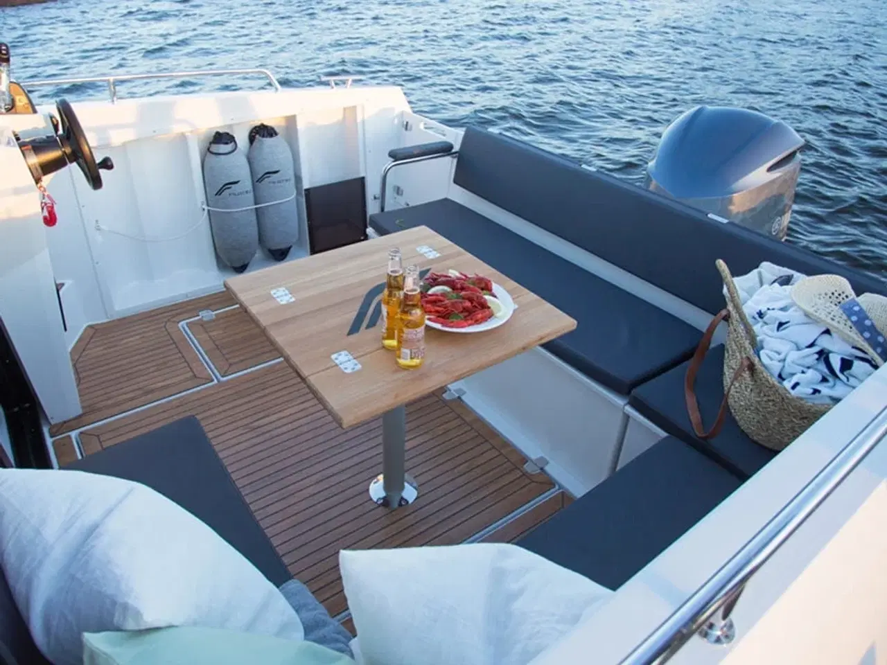 Billede 10 - Finnmaster Pilot 8 - Yamaha 2x150 HK/Udstyr