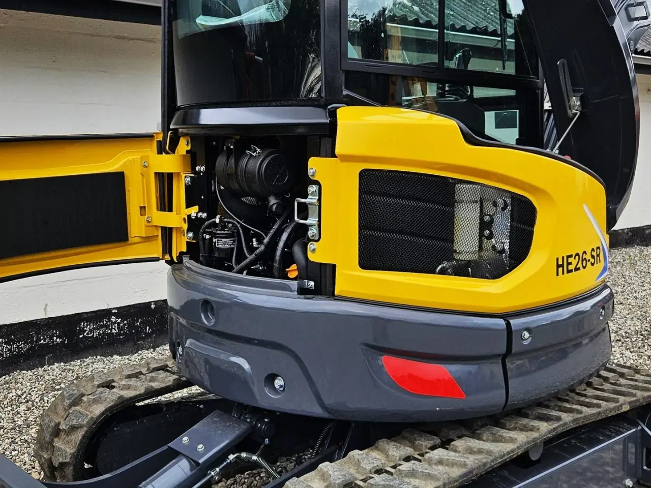 Billede 21 - Eurotrac HE26-SR / fabriksny / Engcon rotortilt / Yanmar motor / skovlsæt