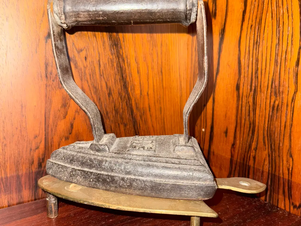 Billede 2 - Strygejernssamling bestående af 6 stk. + tilbehør