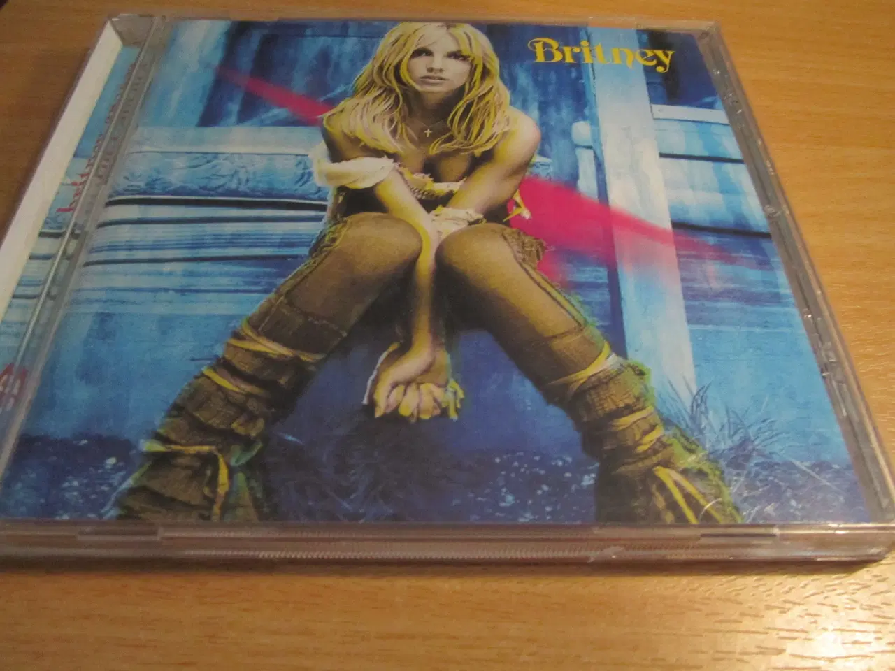 Billede 1 - BRITNEY. Udgivet 2001.