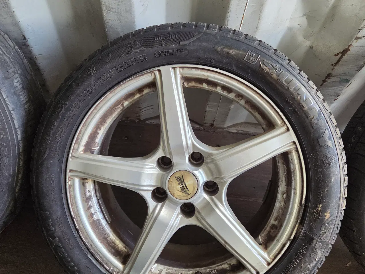 Billede 1 - 2 stk sælge med dæk