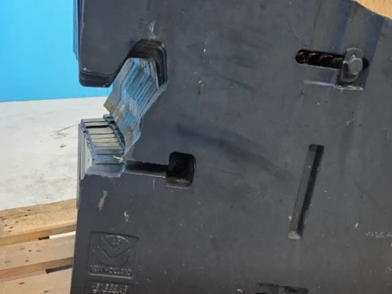 Billede 6 - New Holland T8 Frontvægt Kit 719665006