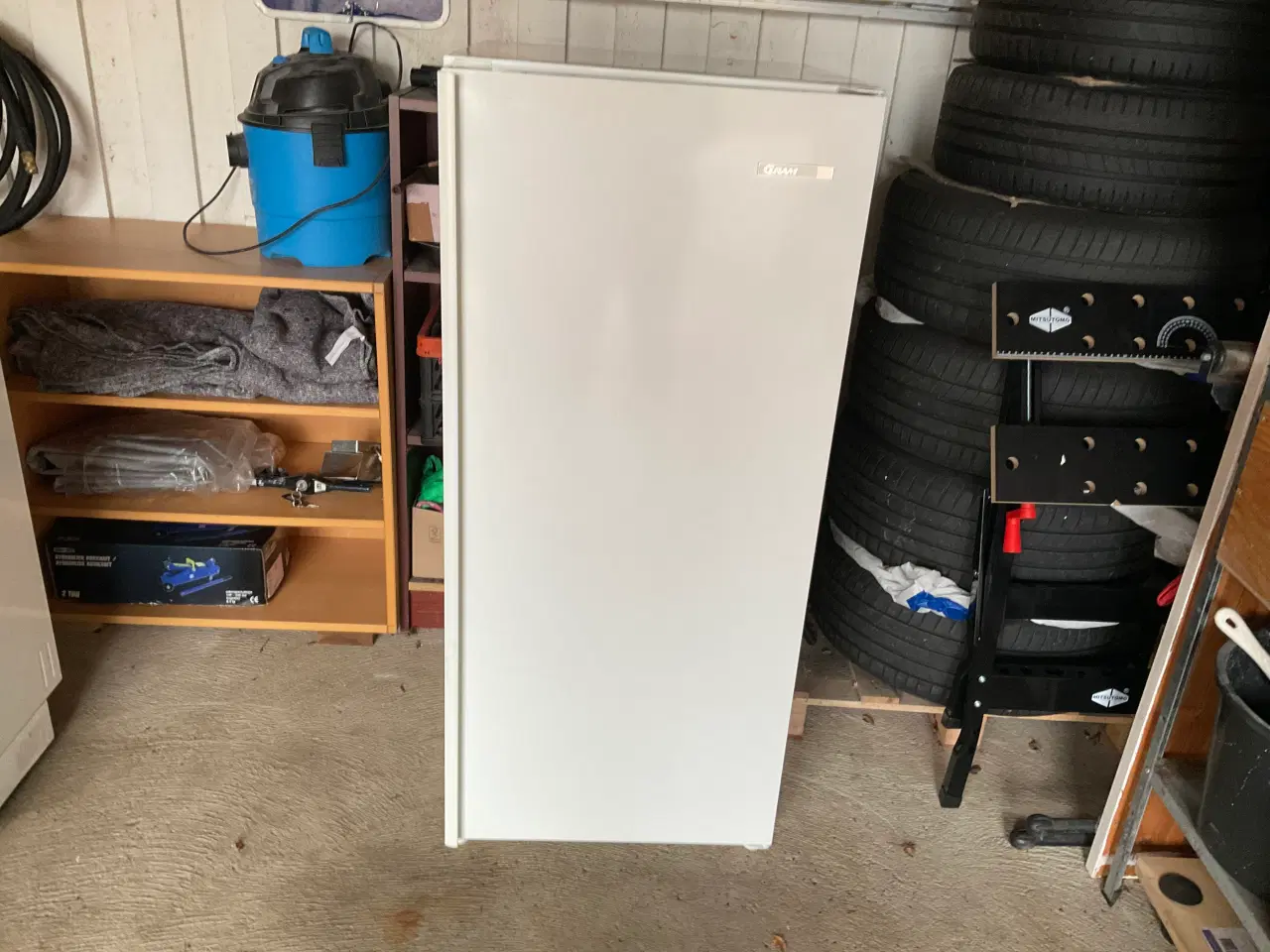 Billede 1 - Gratis afhentning køleskab 137cm høj