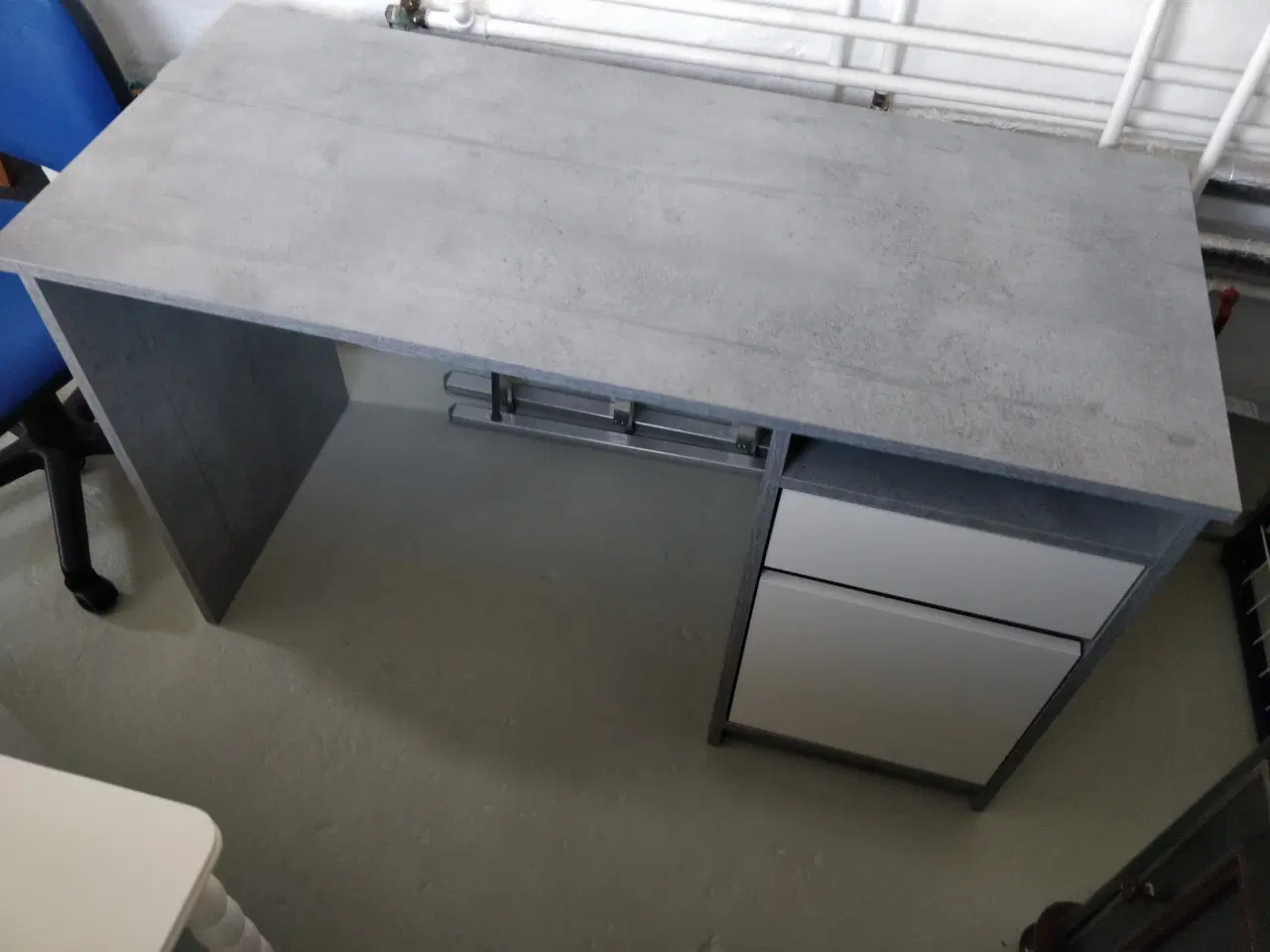 Billede 2 - Skrivebord og kontorstol