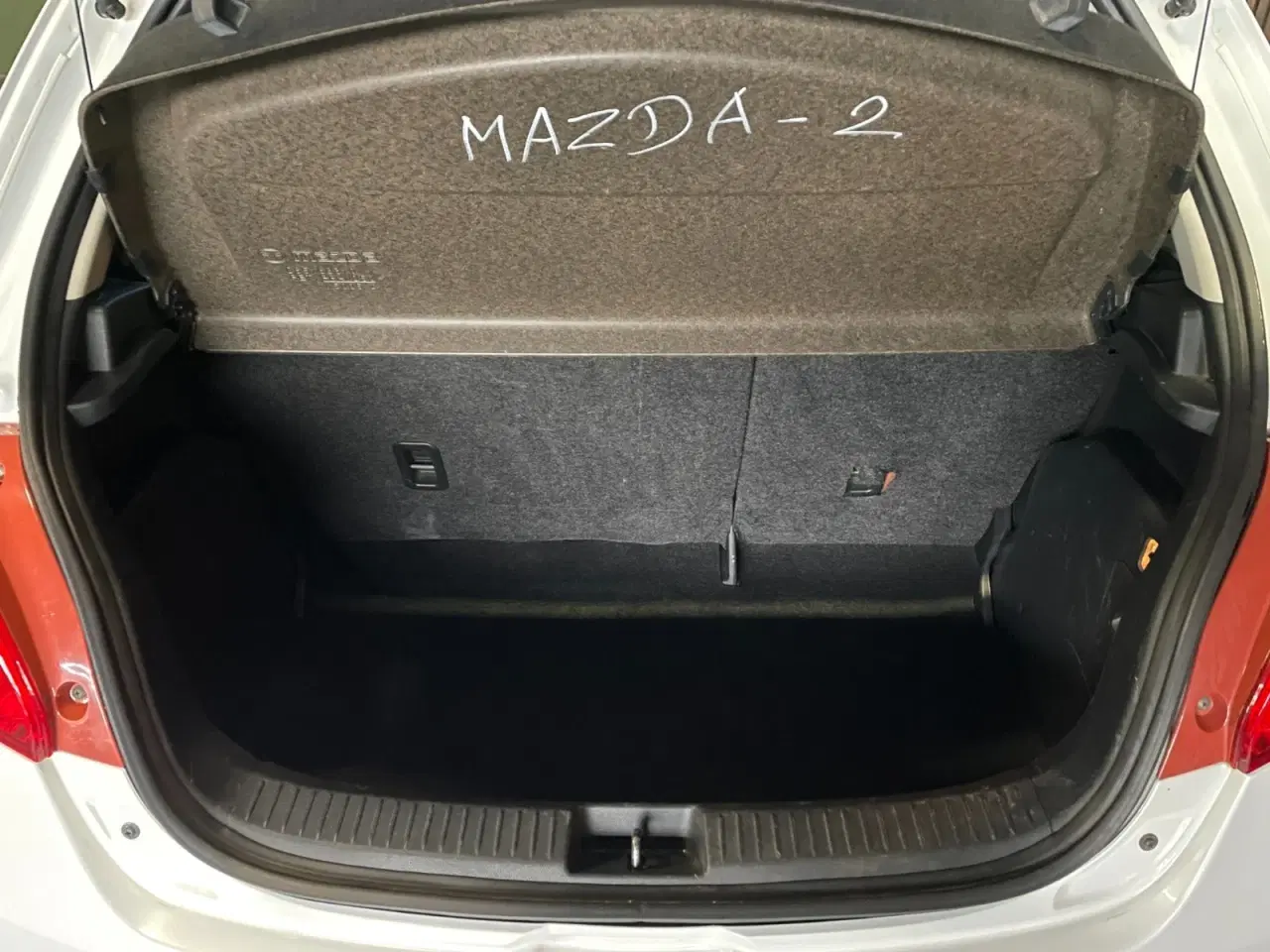 Billede 11 - Mazda 2 1,3 
