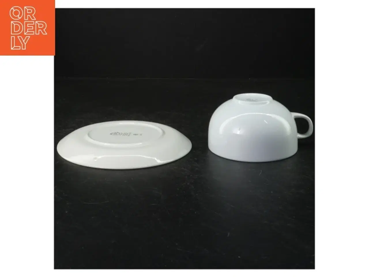 Billede 2 - Porcelænstekopper og underkopper fra Royal Copenhagen