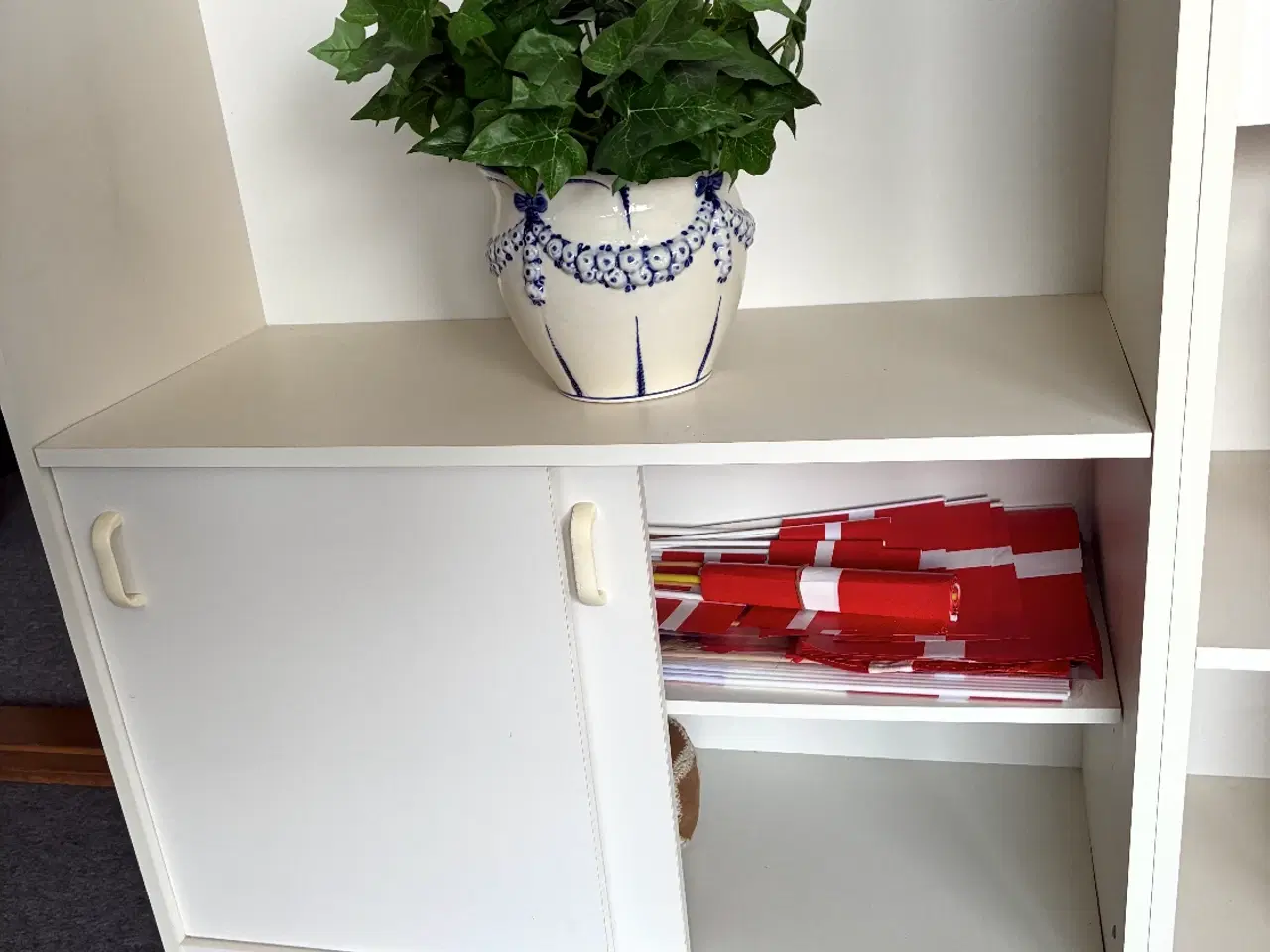 Billede 3 - Reol, vitrine, skab