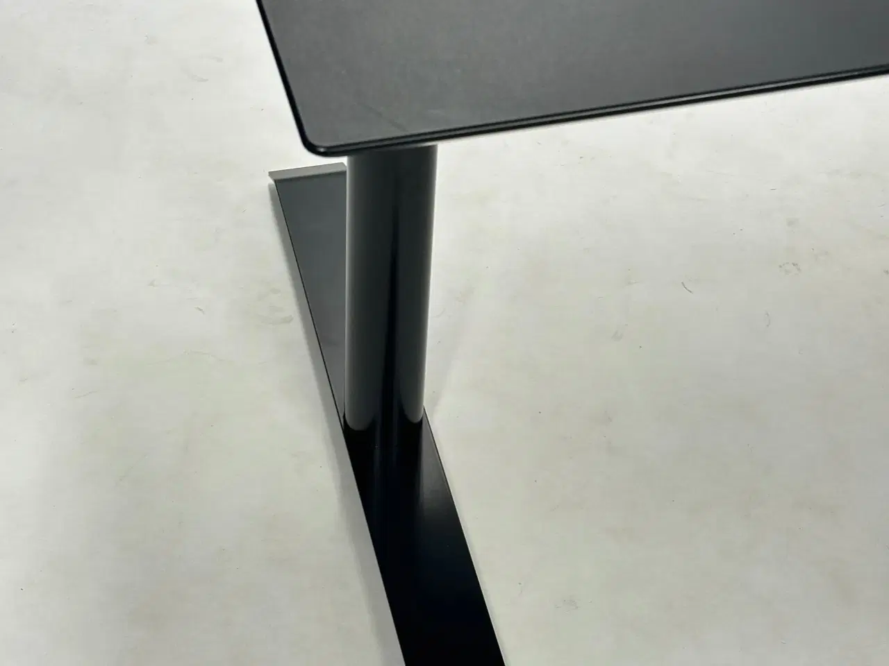 Billede 3 - Hæve-/sænkebord 180x80