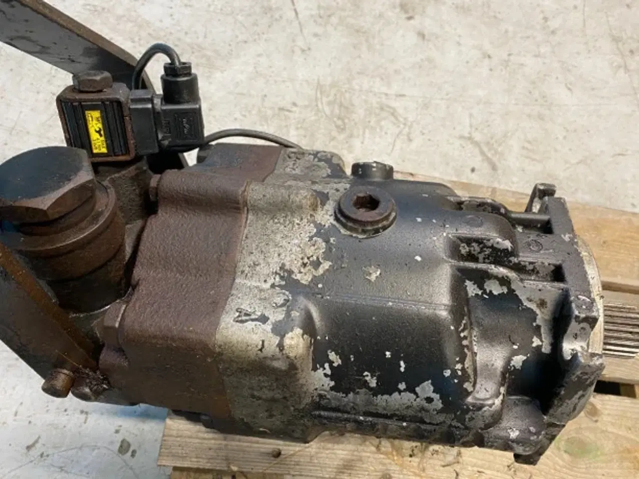 Billede 12 - New Holland FX60 Hydraulikmotor 84807753