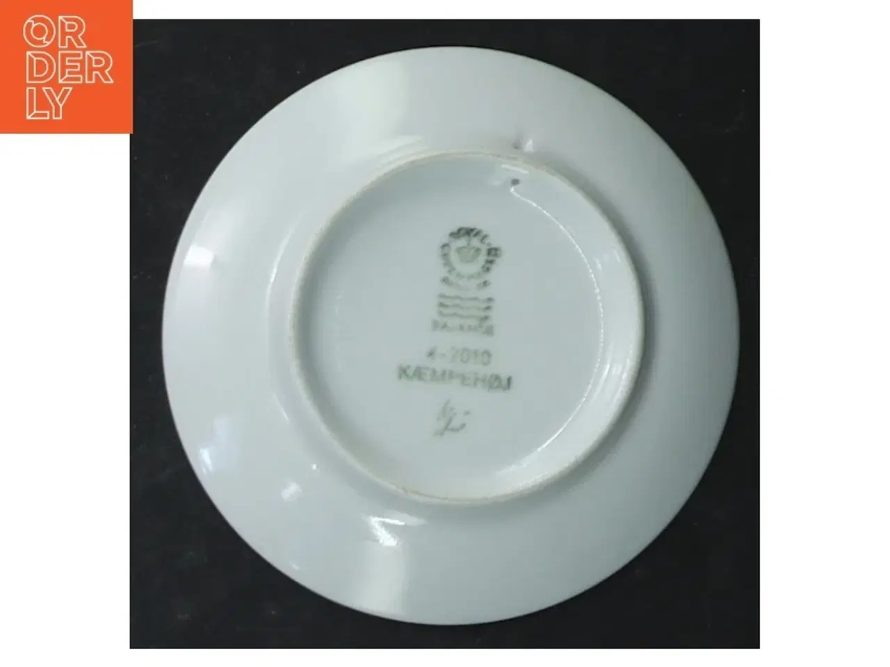 Billede 6 - Blå og hvid porcelænsplatter med danske landskaber fra Royal Copenhagen (str. 8 cm. 6 styk)