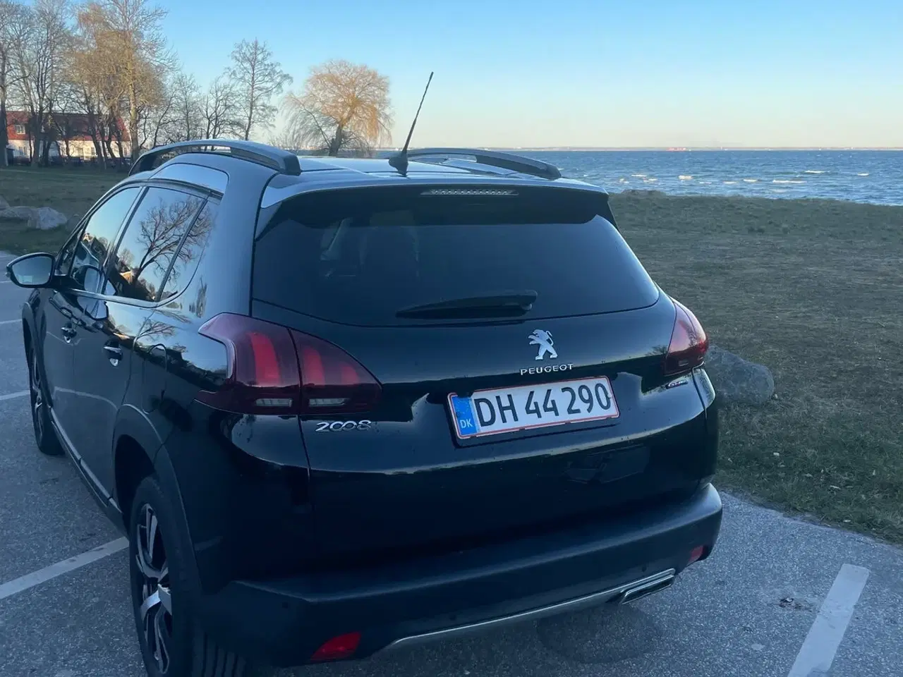 Billede 3 - Peugeot 2008 1,5 BlueHDi 120 GT Line Sky EAT6