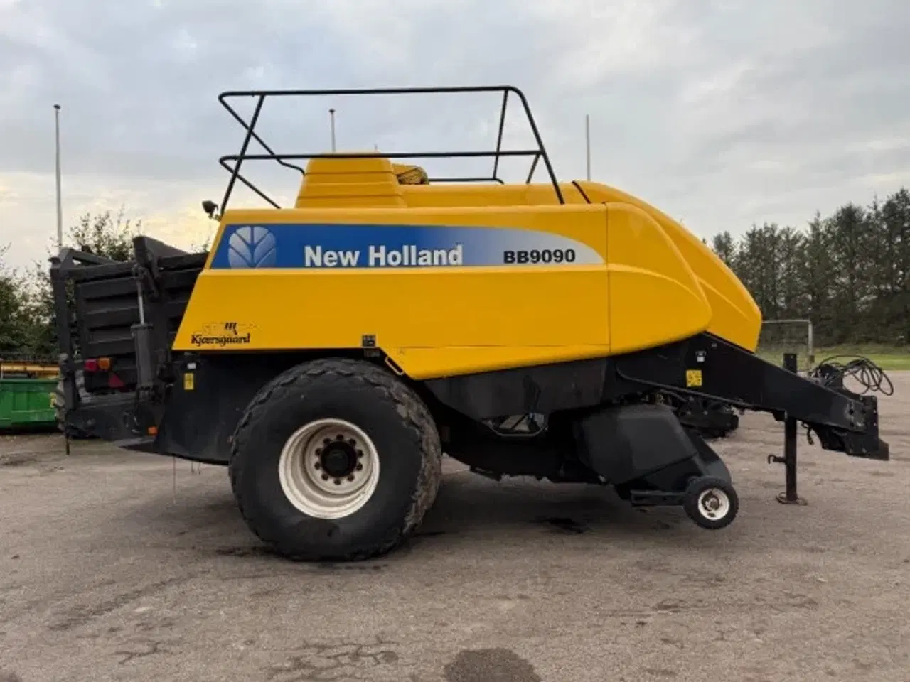 Billede 1 - New Holland BB9090 Sælges i dele/For Parts