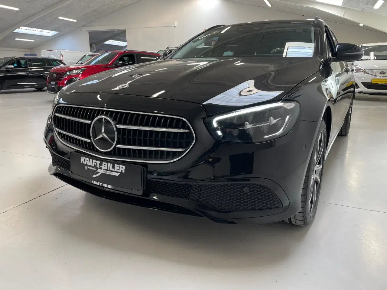 Billede 2 - Mercedes E300 de 2,0 stc. aut. 4Matic