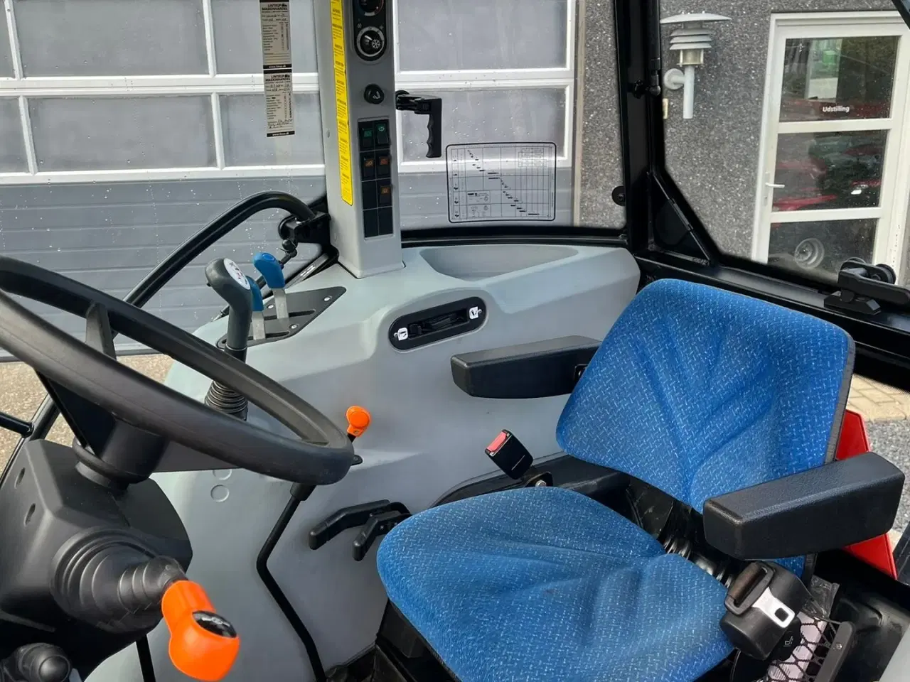 Billede 5 - New Holland TD5.75 Med frontlæsser med parallelføring, 3die funktion, euro-skifte