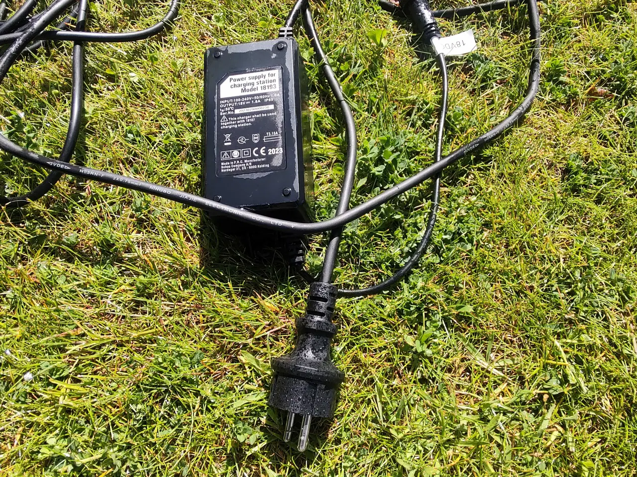 Billede 4 - Grouw ladestation samt garage