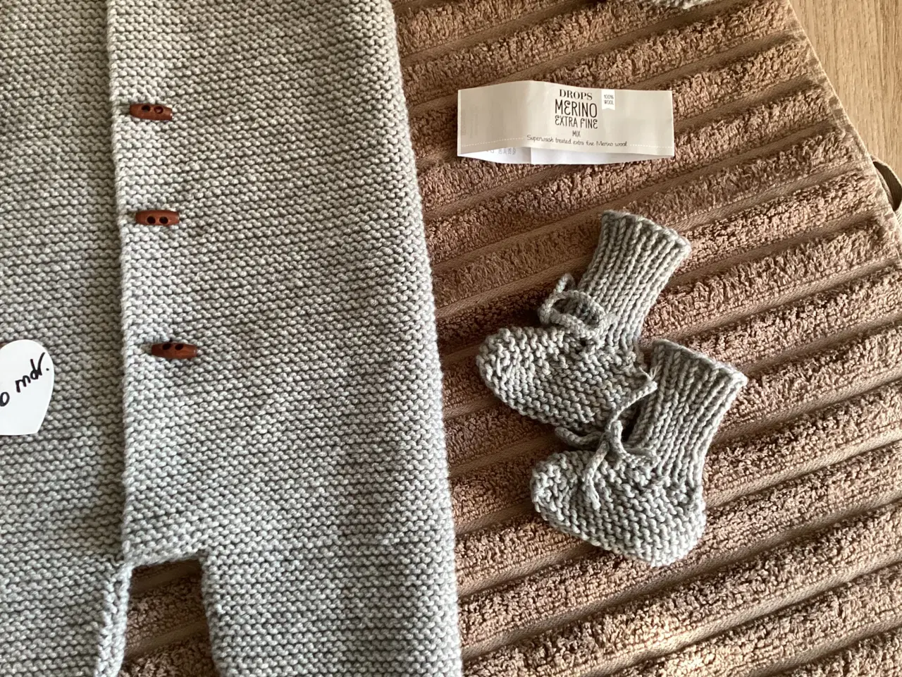 Billede 3 - Håndstrikket Selmas sovedragt med hue og futter 3-