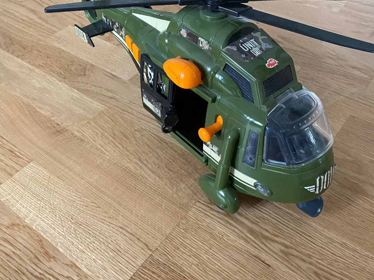 Billede 3 - Legetøjs helikopter
