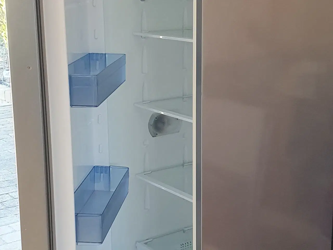 Billede 1 - Køleskab 