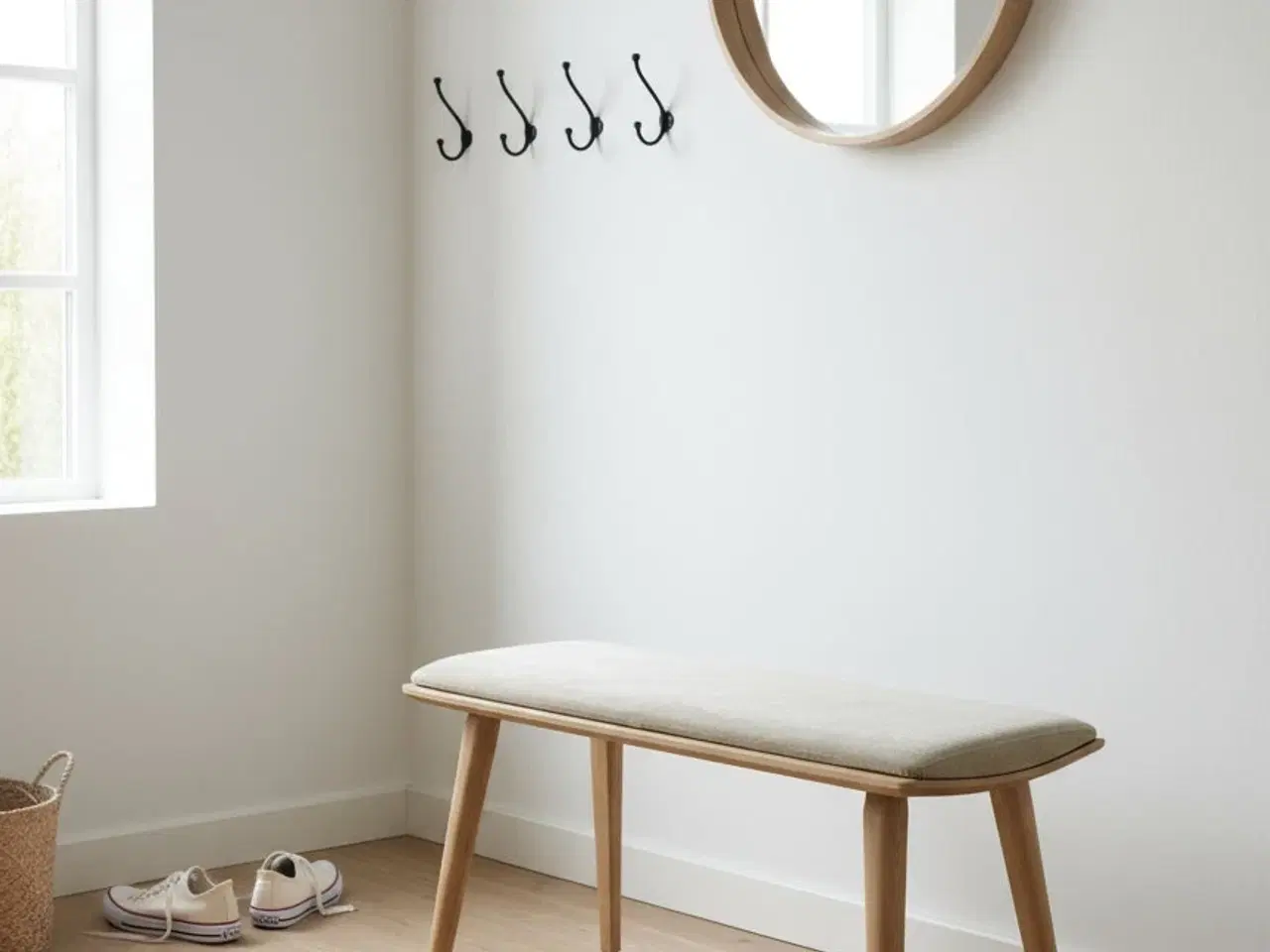 Billede 2 - Elegant Bænk i Egetræ m. Sædepolstring