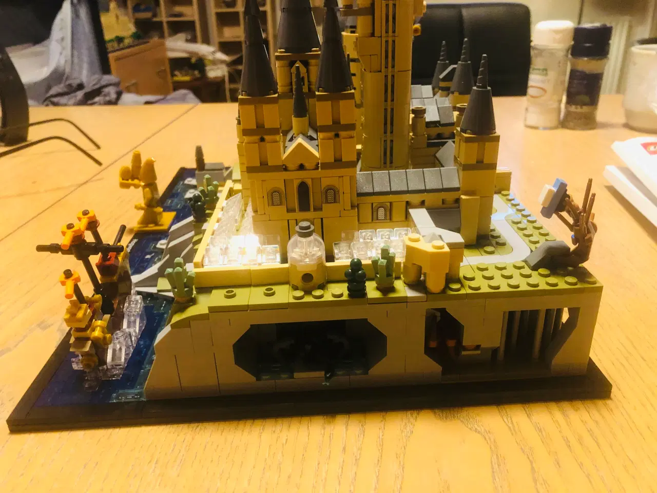 Billede 4 - Lego 76419 Harry Potter Hogwarts Slot og omgivelse