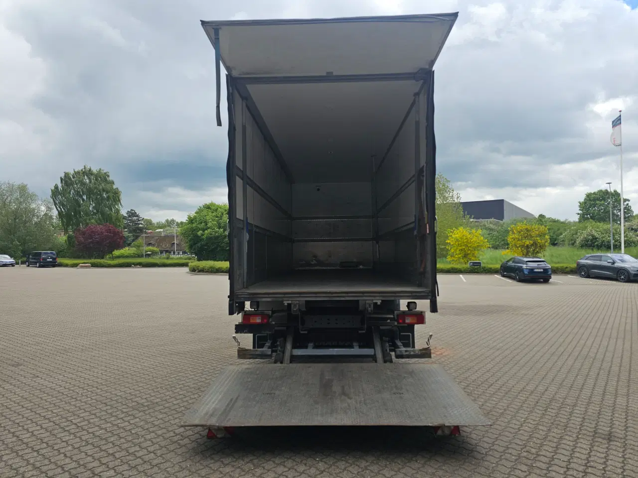 Billede 5 - Volvo FM340, Lukket kasse